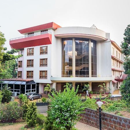 Chances Resort&Casino An Indy Resort Panaji Exterior foto