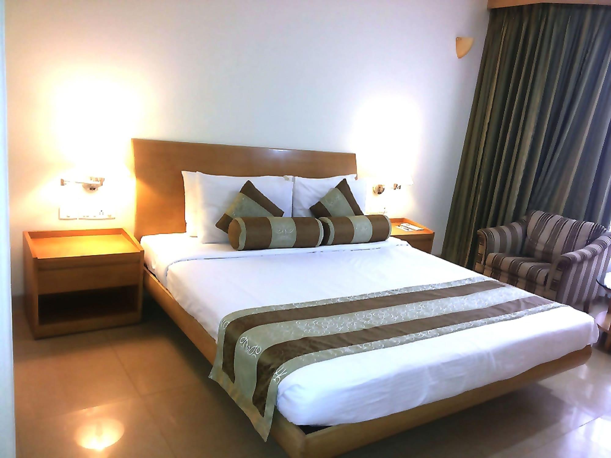 Chances Resort&Casino An Indy Resort Panaji Exterior foto