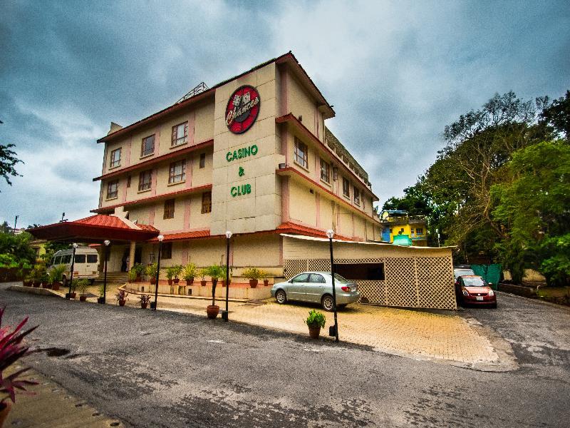 Chances Resort&Casino An Indy Resort Panaji Exterior foto