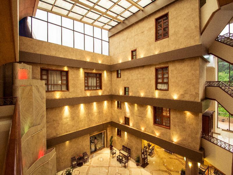 Chances Resort&Casino An Indy Resort Panaji Exterior foto