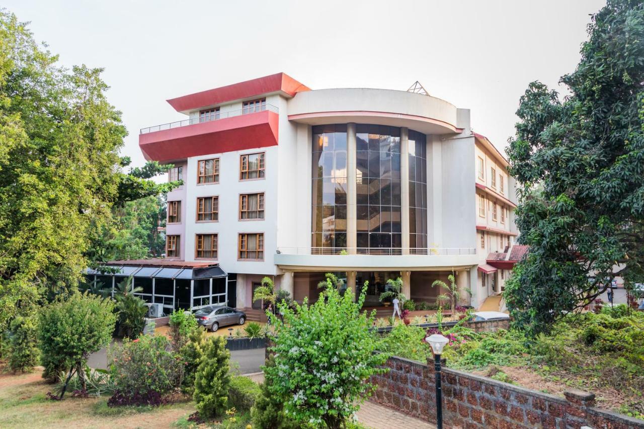 Chances Resort&Casino An Indy Resort Panaji Exterior foto